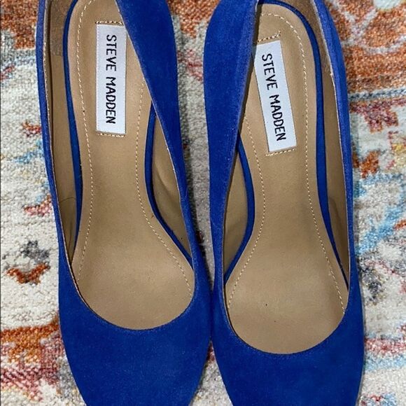 Women’s Steve Madden Royal Blue Wedge heels - Picture 6 of 6